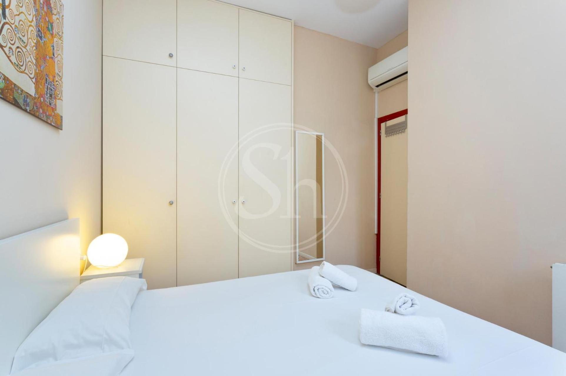 Con Terraza En Poble Sec Appartement *
